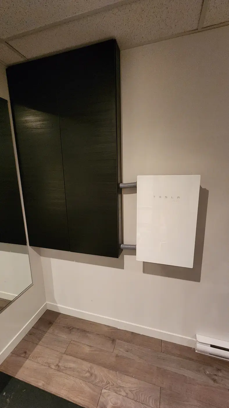 Powerwall 3 intégré à la finition intérieure