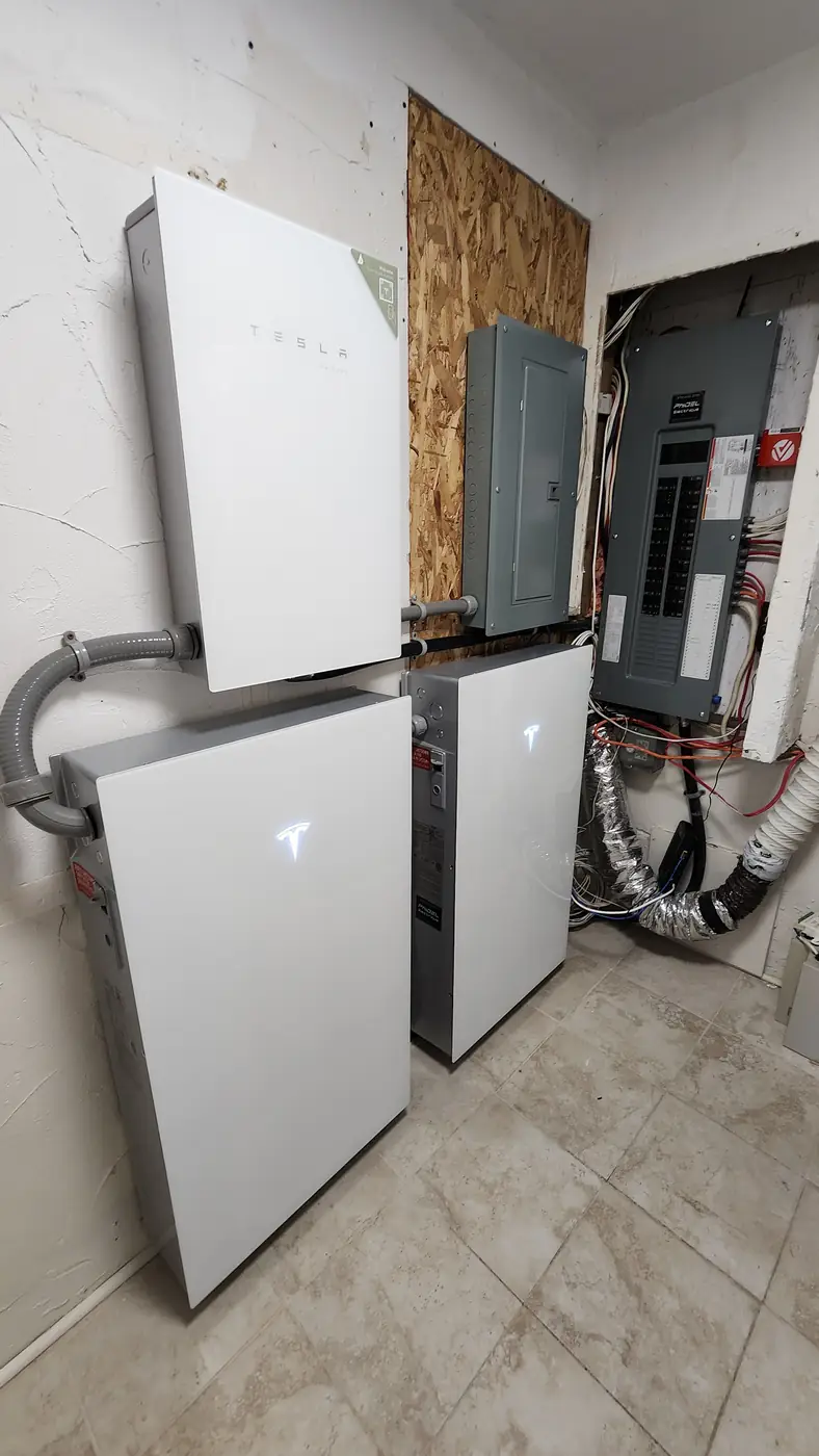 Powerwall 3 et panneaux électriques